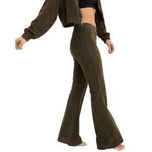 Aerie Groove-On Velour  Hunter Green Flare Pants